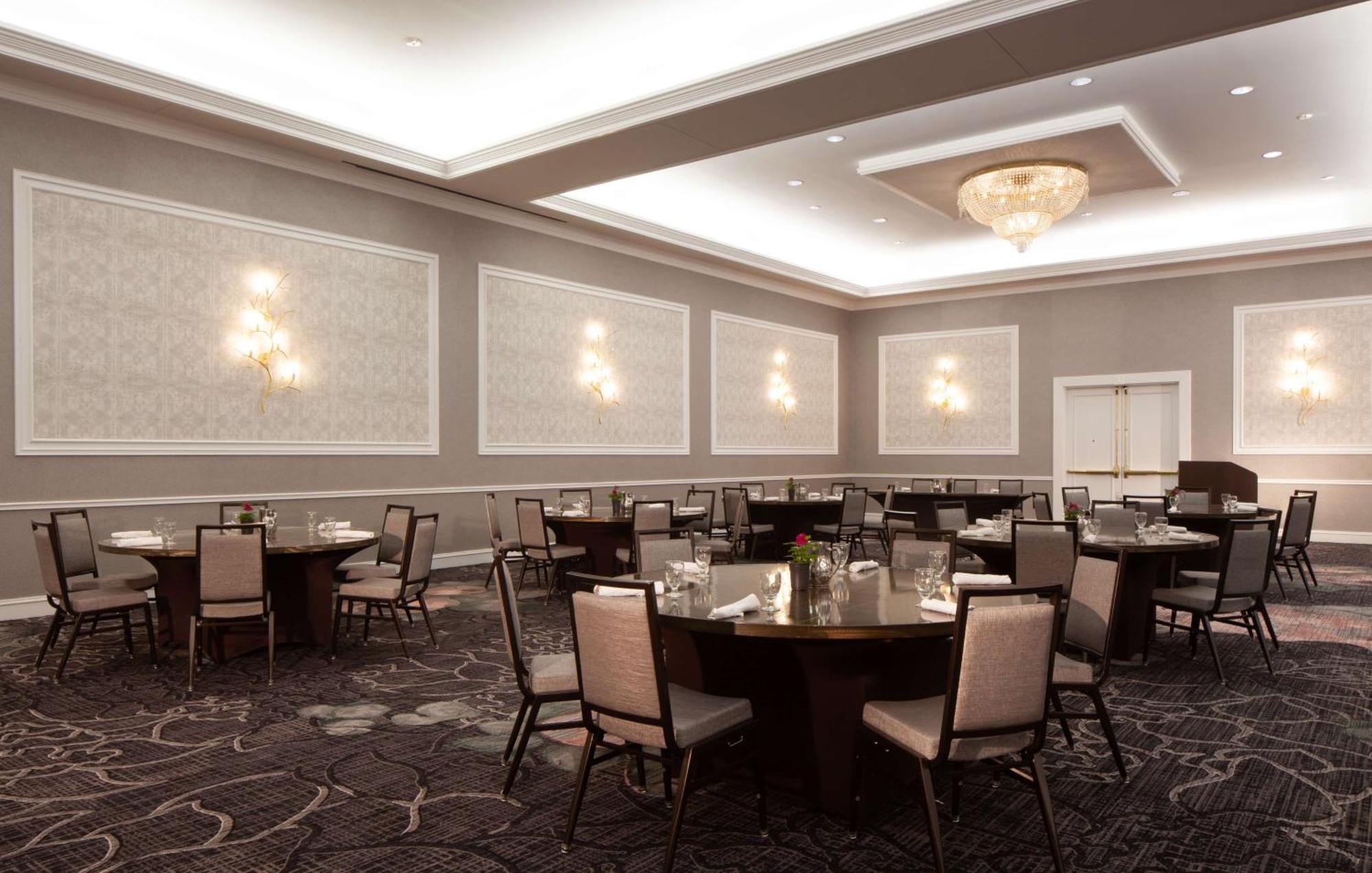 Hilton Atlanta/Marietta Hotel & Conference Center Exterior photo
