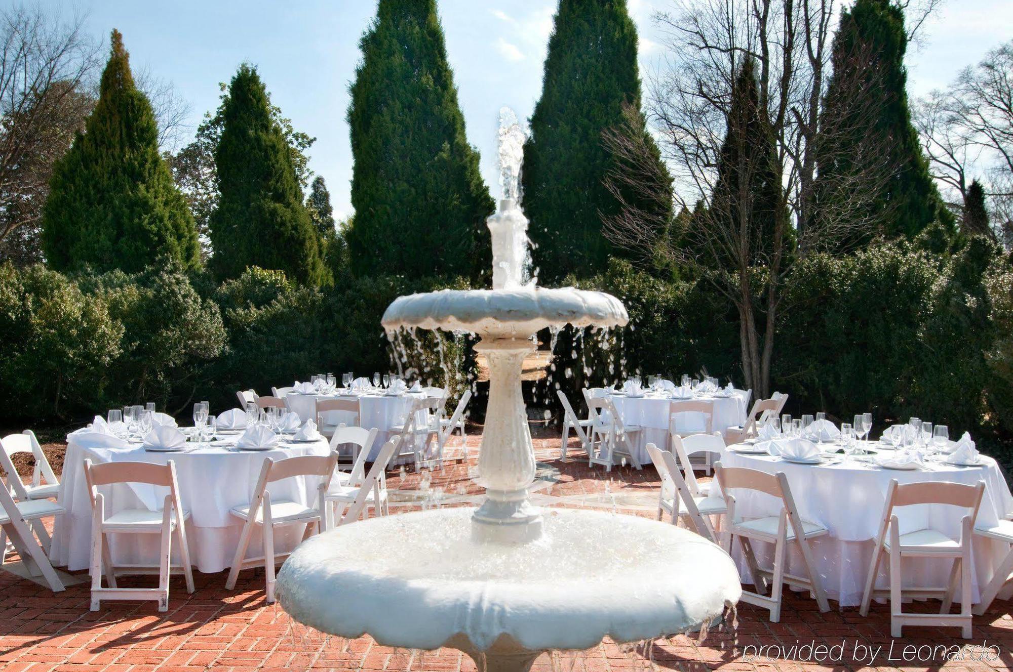 Hilton Atlanta/Marietta Hotel & Conference Center Restaurant photo